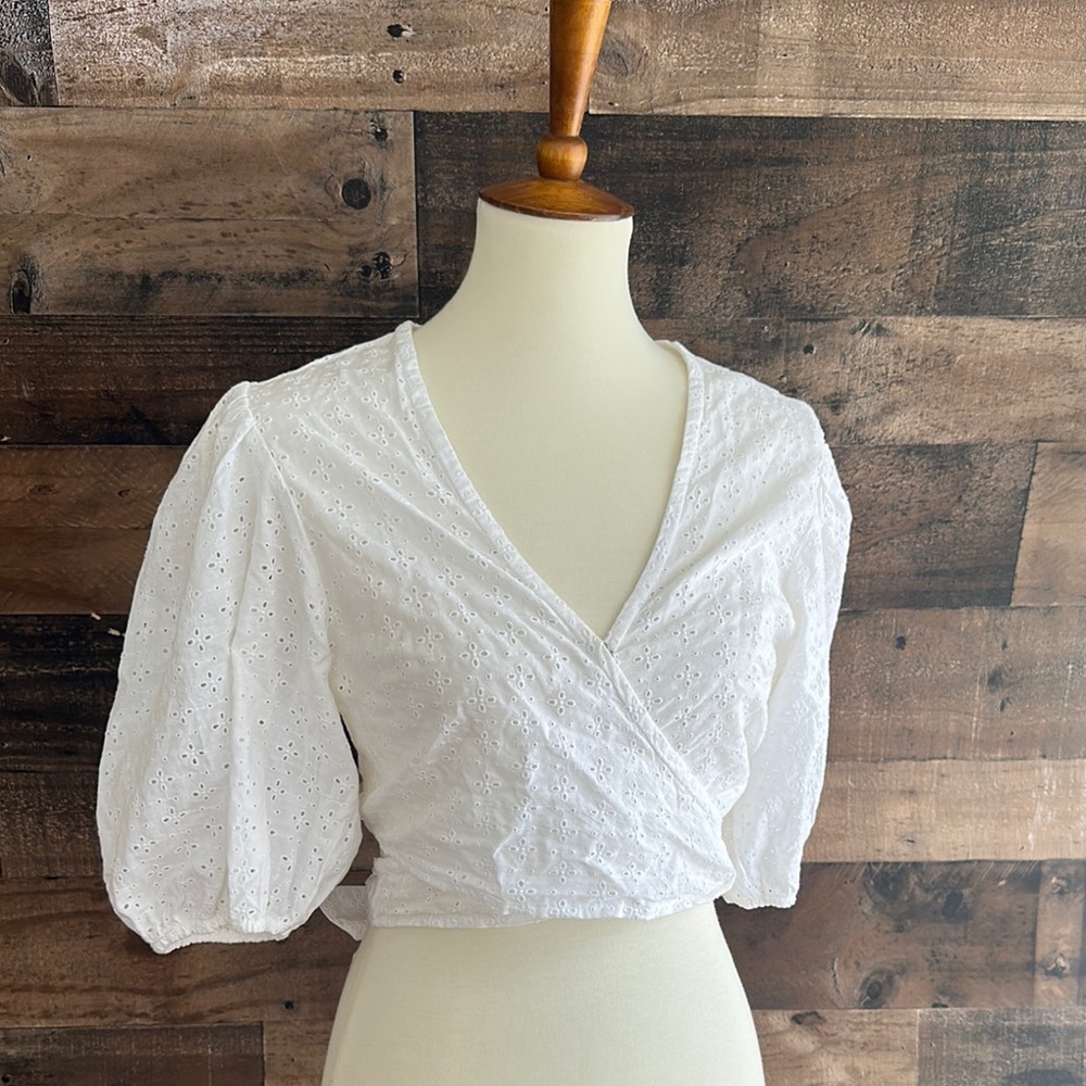Abercrombie & Fitch White Wrap Blouse with Puffed 3/4 Sleeves